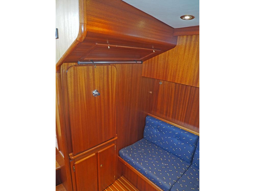 Cabin en avant, H&eacute;bergements